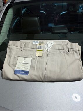 Dockers Men’s Khaki Chinos in Light Beige